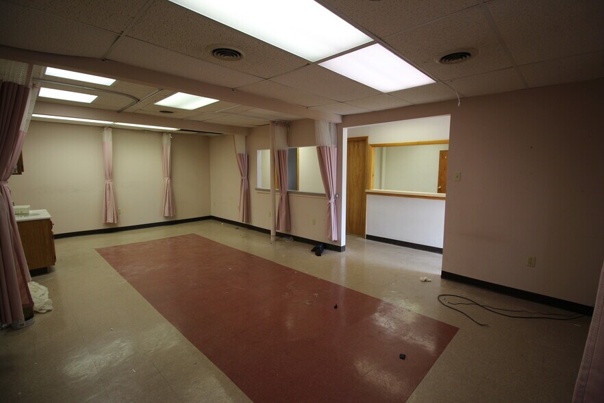 More Photos Of 204 8th st, Lehighton Medical For Sale