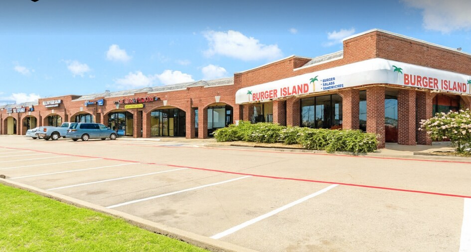 Primary Photo Of 9410 Walnut St, Dallas Unknown For Lease