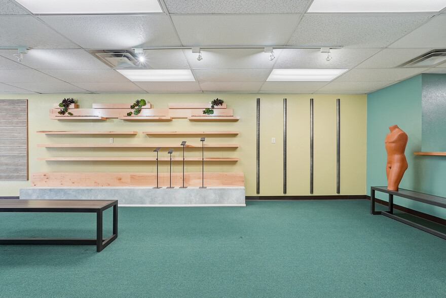 More Photos Of 1016 Van Ronkle St, Conway General Retail For Sale