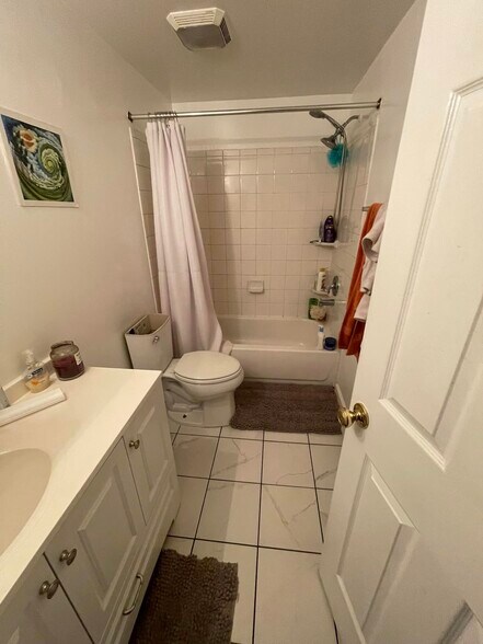 More Photos Of 128 S Market St, Frederick Apartments For Sale