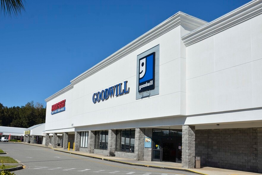 More Photos Of 1153-1155 Malabar Rd NE, Palm Bay Unknown For Lease