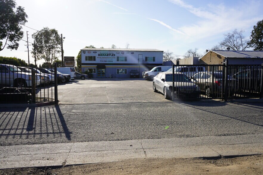 More Photos Of 3117-3125 W 5th St, Santa Ana Land For Lease