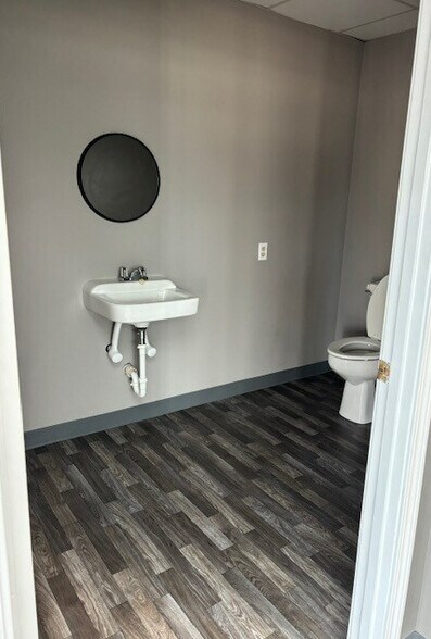 More Photos Of 12558 Lake Charles Hwy, Leesville Self Storage For Lease