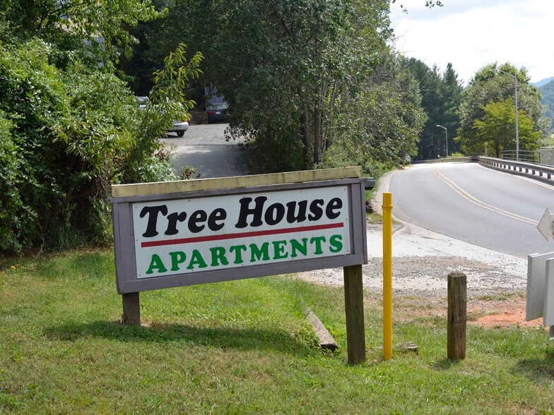 More Photos Of 44 & 54 Legacy Ln, Cullowhee Apartments For Sale