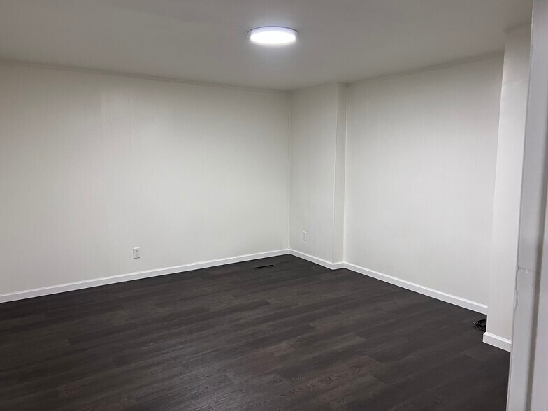 More Photos Of 318 Main St, Wampum Apartments For Sale