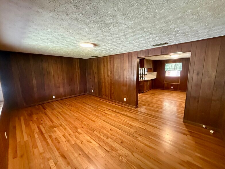 More Photos Of 86050 Pages Dairy Rd, Yulee Office For Lease