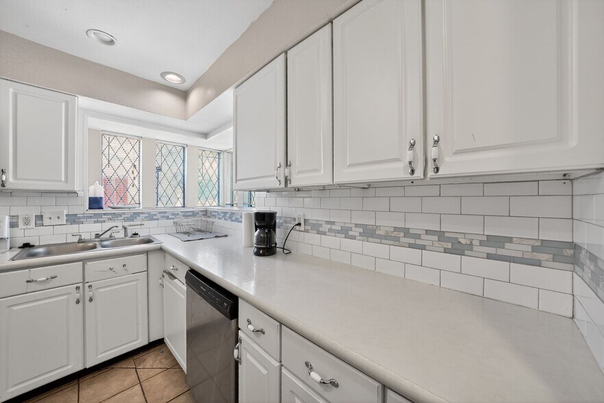 More Photos Of , Dallas Unknown For Sale