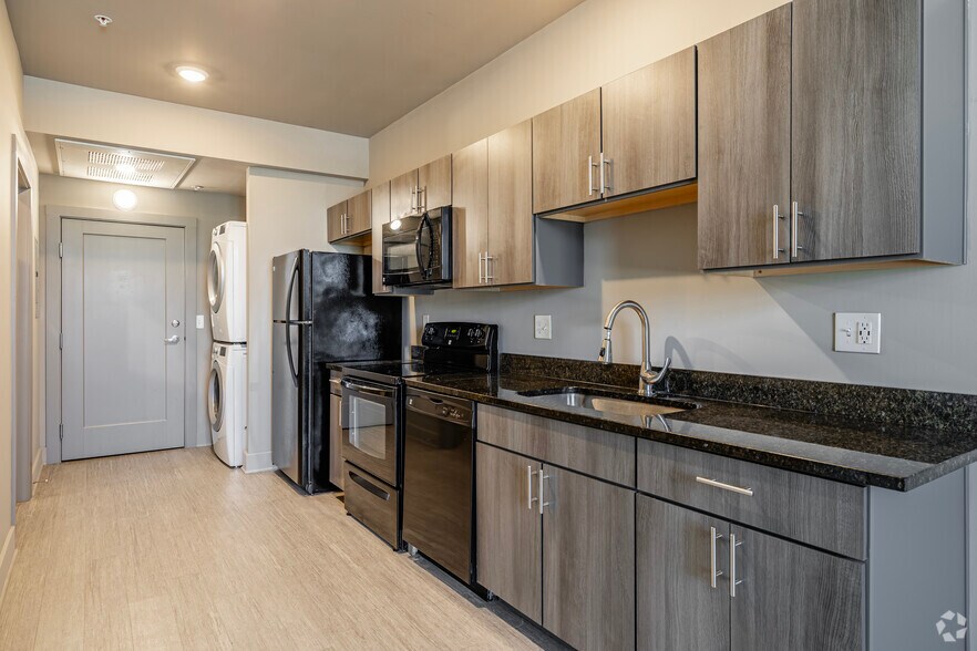 More Photos Of 2010-2024 E Michigan Ave, Lansing Apartments For Sale