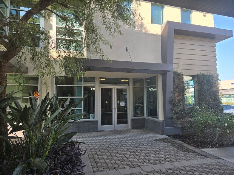 More Photos Of 14788 Pipeline Ave, Chino Hills Office For Sale