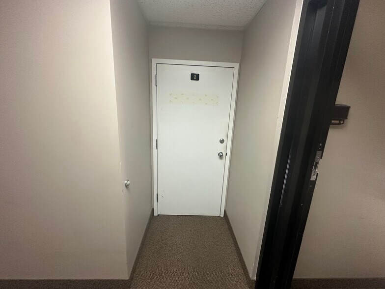 More Photos Of 886 Belmont Ave, North Haledon Storefront Retail Office For Lease