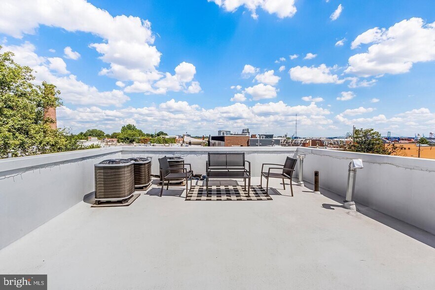 More Photos Of 1014 E Moyamensing Ave, Philadelphia Multifamily For Sale