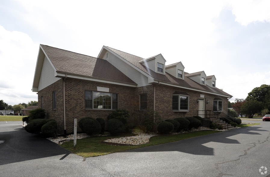 More Photos Of 1991 S State St, Dover Office For Lease