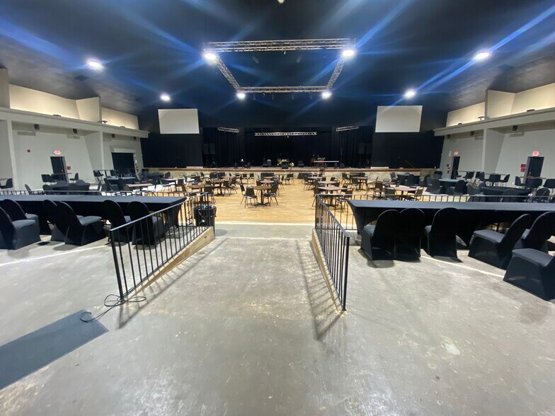 More Photos Of 5776 Shelby Oaks Dr, Memphis Religious Facility For Sale