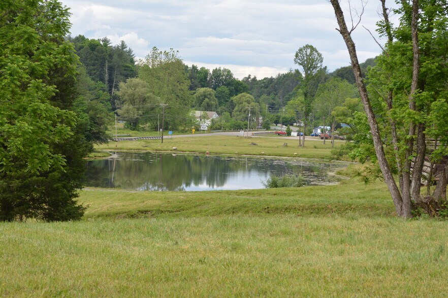 More Photos Of 6421 Highway 91 N, Laurel Bloomery Warehouse For Sale