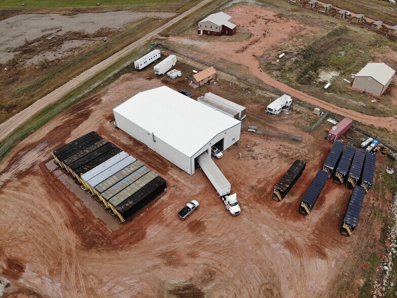 More Photos Of 132 104 Ave S, Killdeer Warehouse For Lease