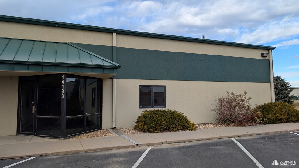 More Photos Of 14125-14133 Mead St, Longmont Flex For Lease