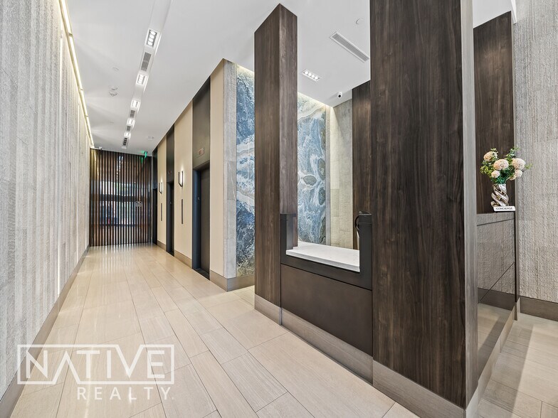 More Photos Of 14 NE 1st Ave, Miami Office For Sale