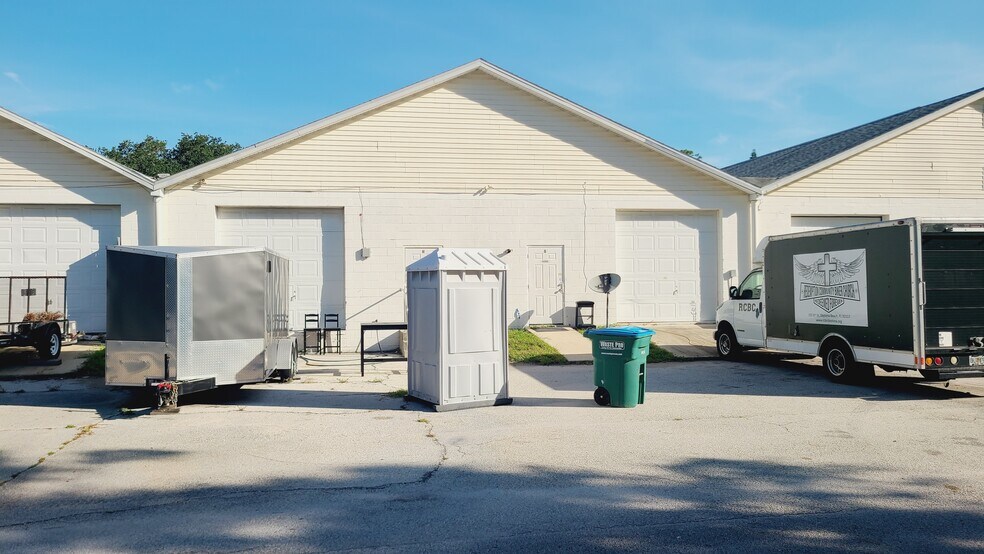 More Photos Of 555 8th St, Daytona Beach Distribution For Sale