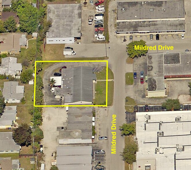 More Photos Of 50 Mildred Dr, Fort Myers Flex For Lease