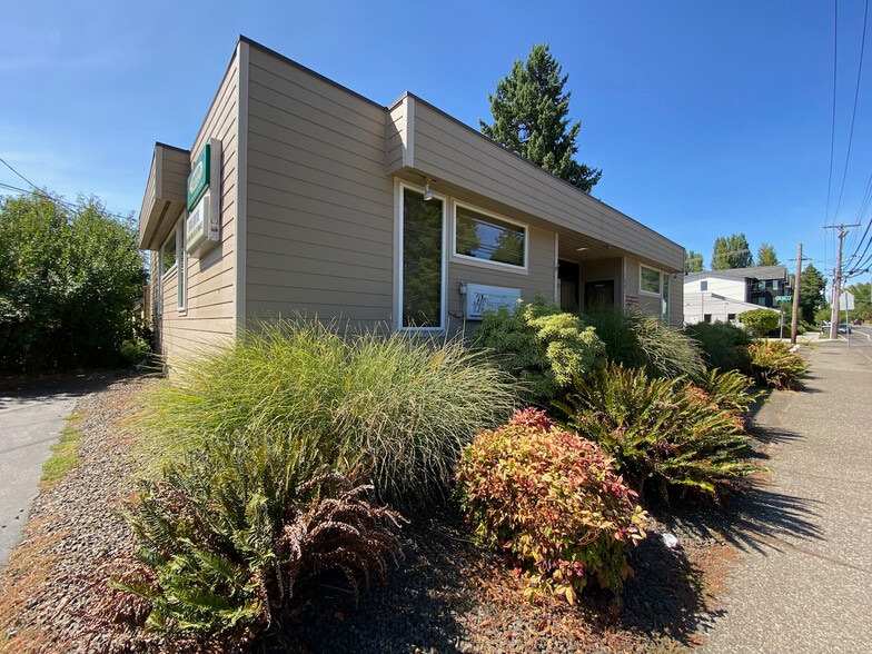 More Photos Of 1001 Eastside St SE, Olympia Freestanding For Lease