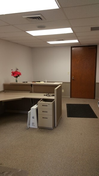 More Photos Of 24700 Center Ridge Rd, Westlake Medical For Lease