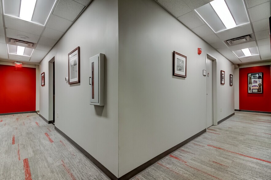 More Photos Of 2801 W Busch Blvd, Tampa Medical For Sale