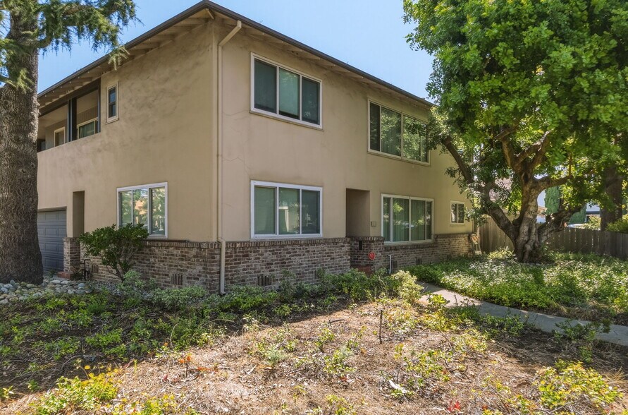 More Photos Of 1051-1055 Whipple Ave, Redwood City Apartments For Sale
