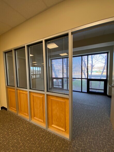 More Photos Of 943 Glenwood Station Ln, Charlottesville Medical For Lease
