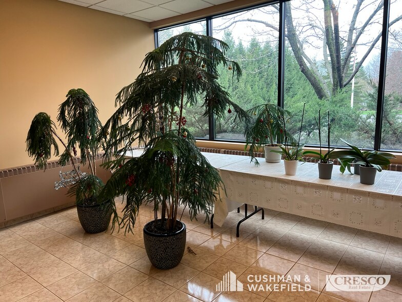 More Photos Of 30450 Lorain Rd, North Olmsted Religious Facility For Sale