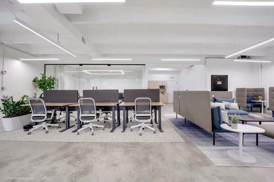 More Photos Of 2920 NW 5th Ave, Miami Loft Creative Space For Sale