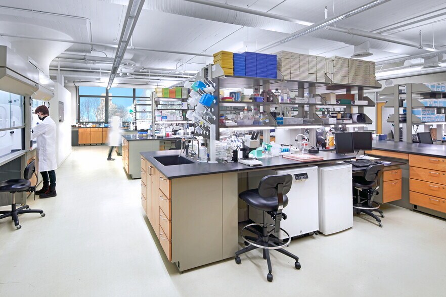 More Photos Of 521 W 57th St, New York Office For Lease