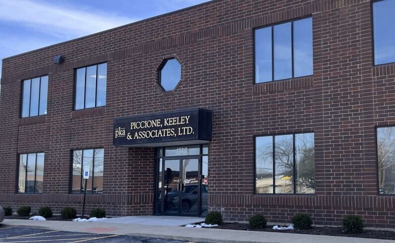 Primary Photo Of 122 S County Farm Rd, Wheaton Medical For Sale