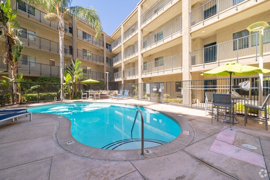 More Photos Of 1666 Da Vinci Ct, Davis Apartments For Sale