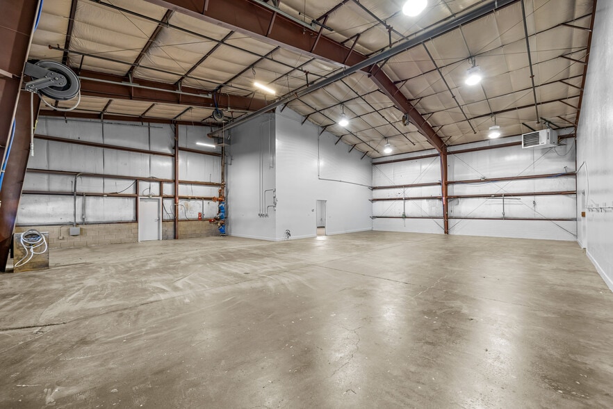 More Photos Of 5280 E Gibson Ave, Flagstaff Warehouse For Lease