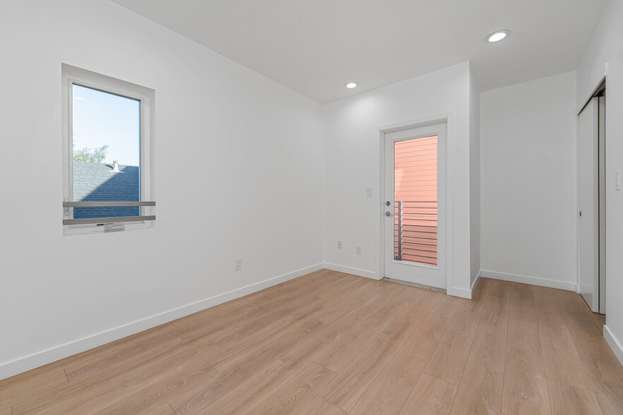 More Photos Of 10706 Camarillo St, Toluca Lake Apartments For Sale