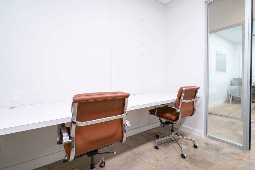 More Photos Of 224 NE 59th St, Miami Loft Creative Space For Lease