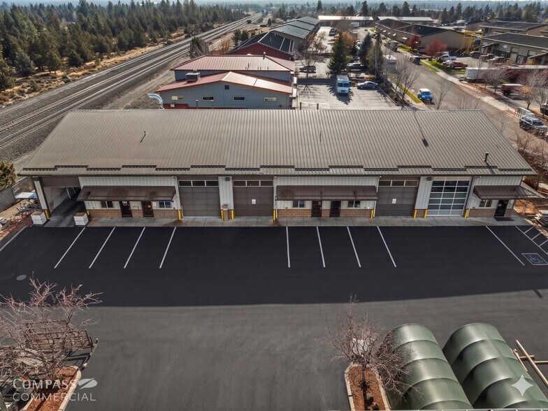 More Photos Of 20680 Carmen Loop, Bend Warehouse For Sale