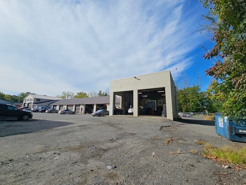 More Photos Of 56 Forester Ave, Warwick Auto Repair For Sale