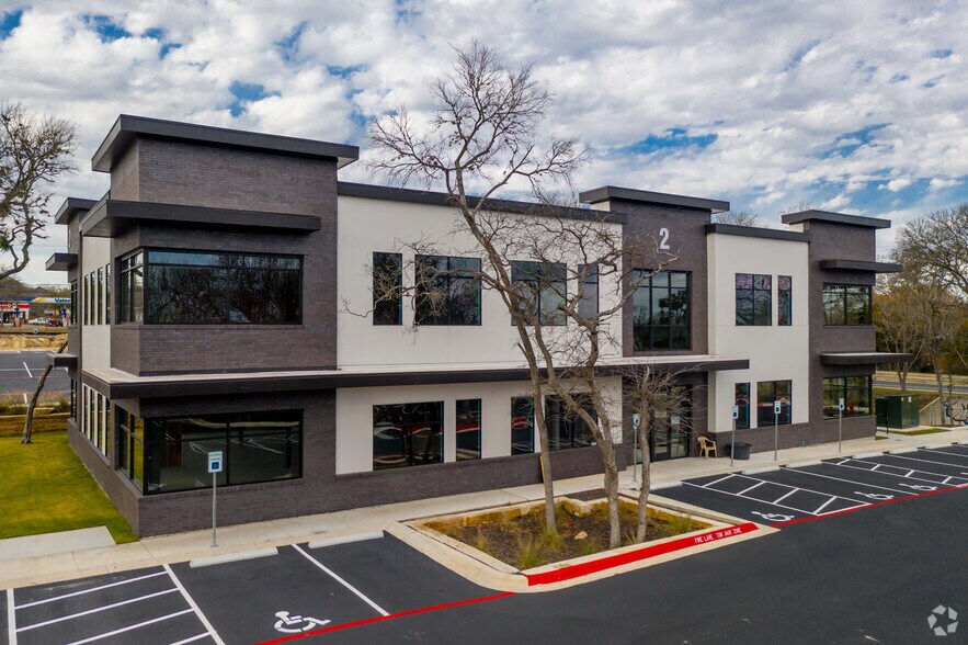 More Photos Of 8701 Menchaca Rd, Austin Medical For Lease