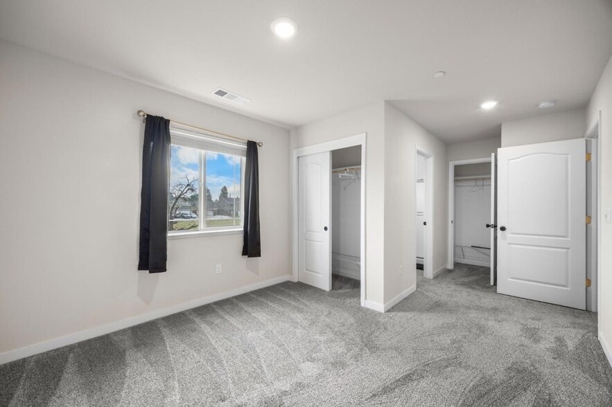 More Photos Of 930 W Alameda St, Manteca Apartments For Sale