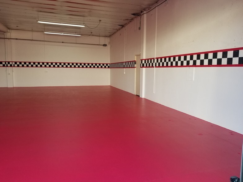 More Photos Of 1301 S Shamrock Ave, Monrovia Manufacturing For Sale