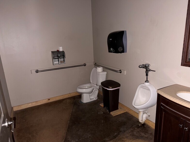 More Photos Of 2116 Farmerville Hwy, Ruston Warehouse For Sale