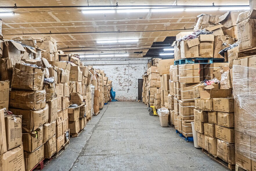 More Photos Of 15 N 15th St, Brooklyn Warehouse For Lease