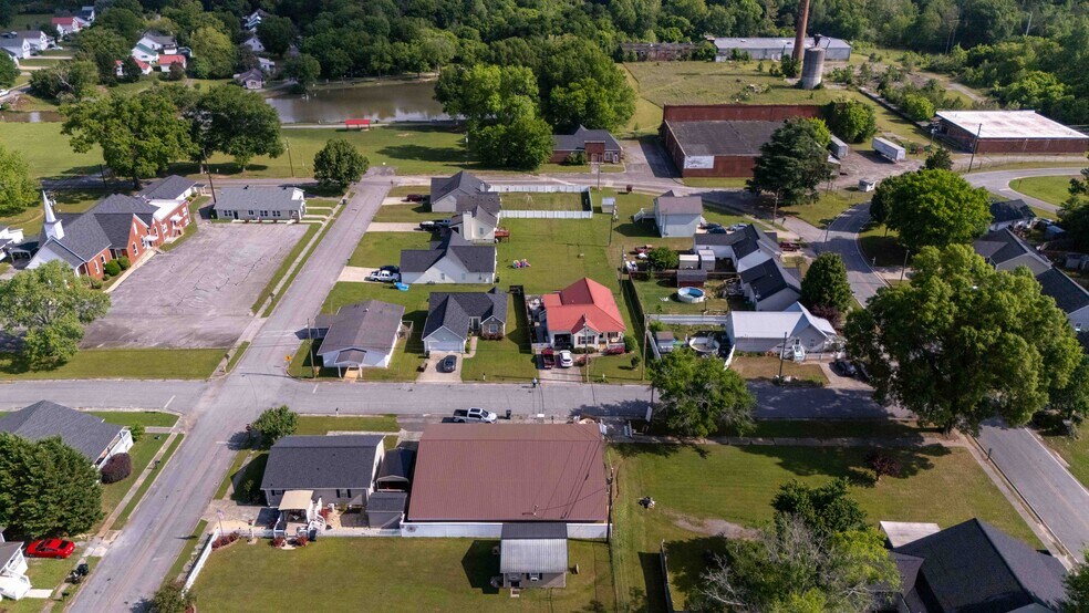 More Photos Of 8 2nd St, Aragon Apartments For Sale