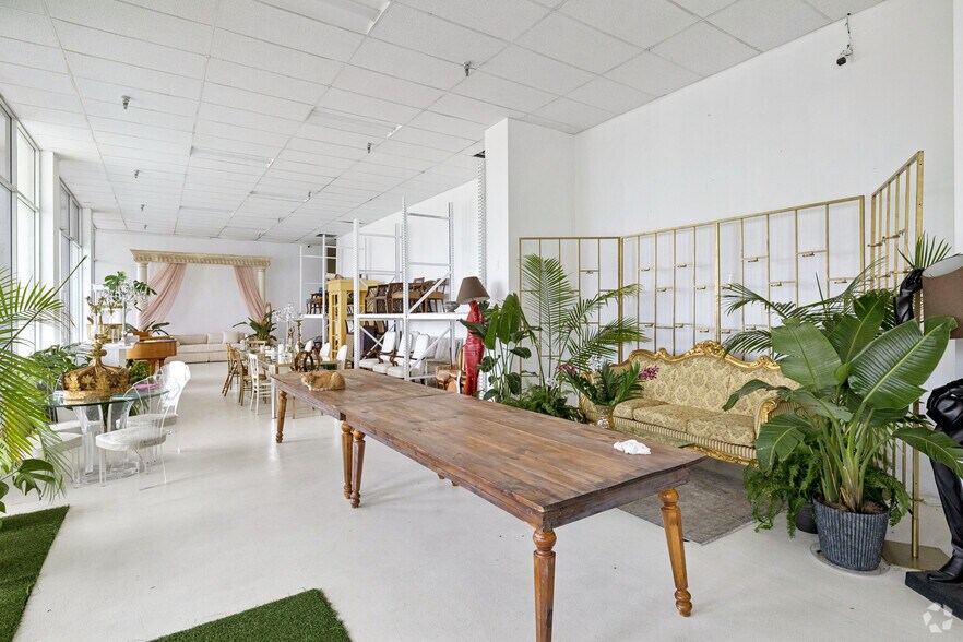 More Photos Of 7501 E 15th St, Sarasota Land For Lease