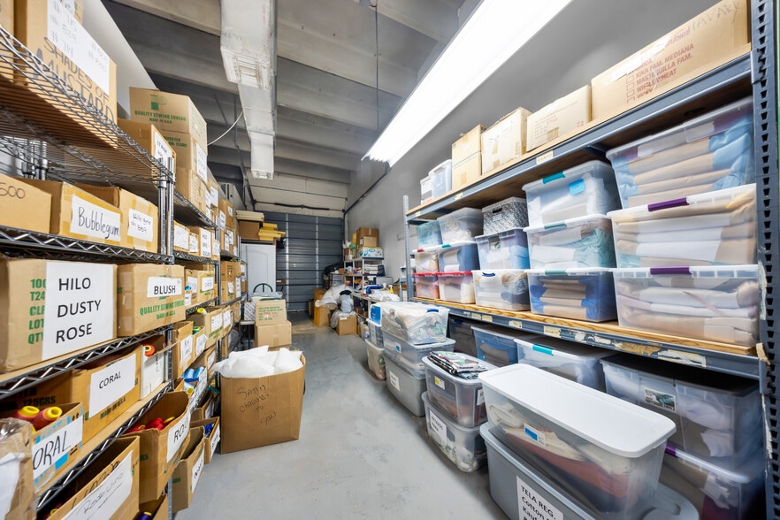 More Photos Of 2693 W 76th St, Hialeah Warehouse For Sale
