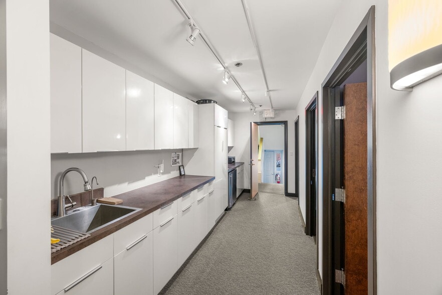 More Photos Of 1776 Massachusetts Ave, Cambridge Office Residential For Sale
