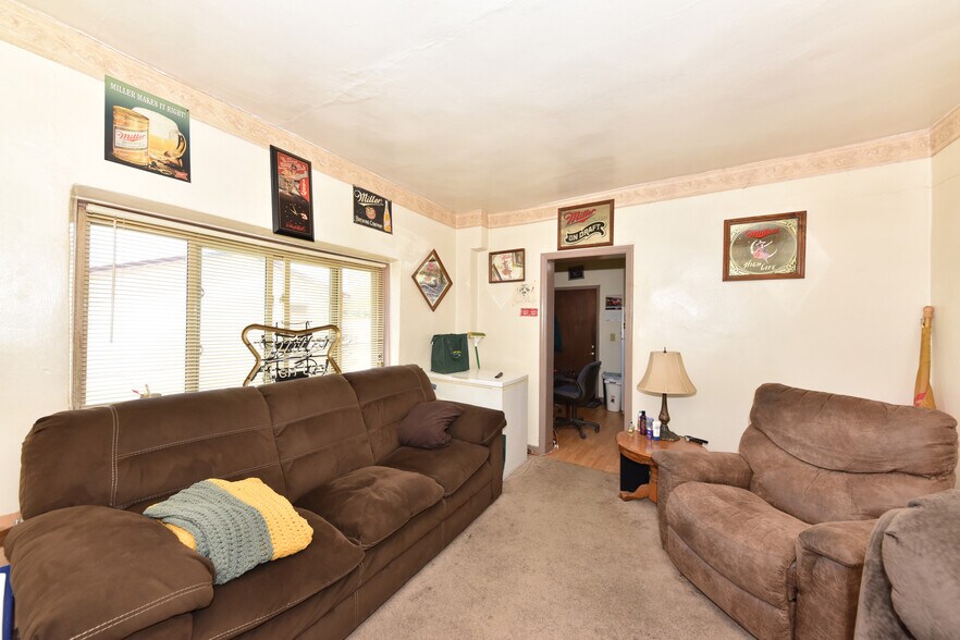 More Photos Of N96W20275 County Line Rd, Menomonee Falls Multifamily For Sale