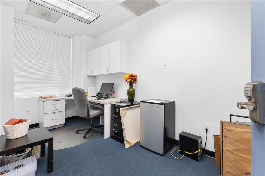 More Photos Of 8140 Ashton Ave, Manassas Medical For Sale