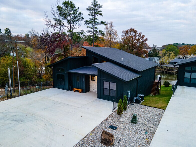 More Photos Of 215 Wayward Winds Rd, Hot Springs National Park Apartments For Sale